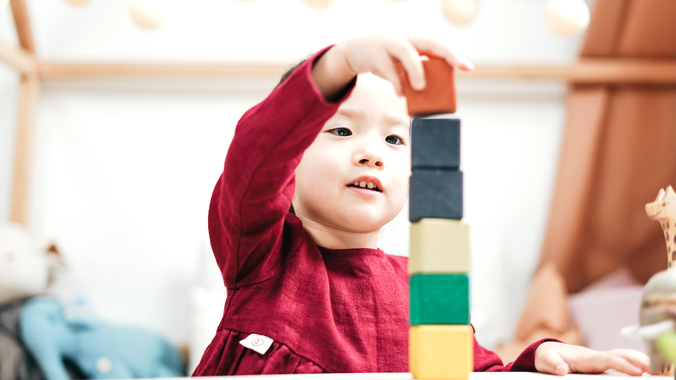 Common Complications Associated with Short Bowel Syndrome Blog Featured Image - Eclipse Regenesis A child plays with blocks