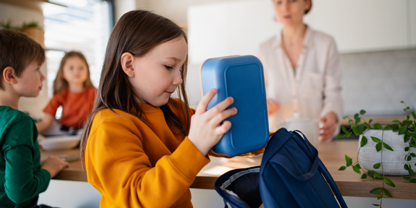 Lunchboxes & Lessons: Managing SBS at School Lunchboxes & Lessons: Managing SBS at School
